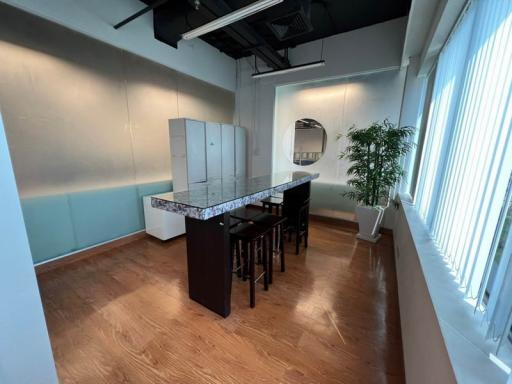 For Rent Bangkok Office New Petchaburi BTS Ekkamai Huai Khwang