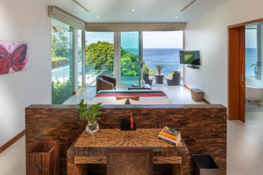 Luxurious seaview 6 bedrooms with private pool