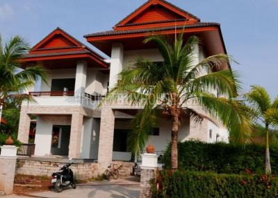 RAW5717: Spacious Villa with private Pool in Rawai