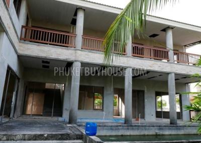 RAW5716: Elegant 4 Bedroom Pool Villa in Rawai