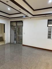 For Rent Bangkok Town House Lat phrao