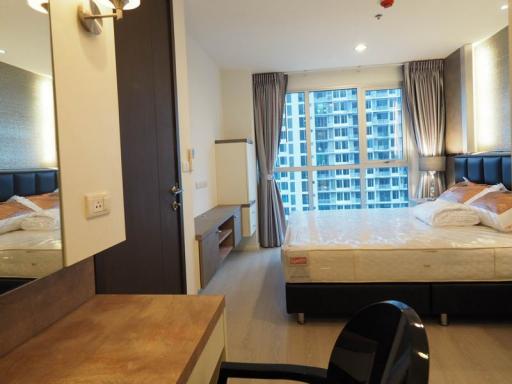 For Rent Bangkok Condo Rhythm Sathorn-Narathiwas Narathiwas BTS Chong Nonsi Sathorn