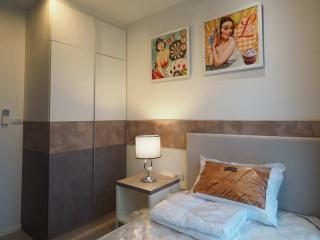 For Rent Bangkok Condo Rhythm Sathorn-Narathiwas Narathiwas BTS Chong Nonsi Sathorn