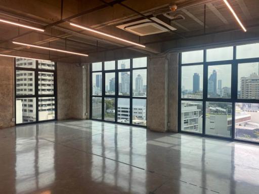 For Rent Bangkok Office Sukhumvit BTS Phrom Phong Khlong Toei