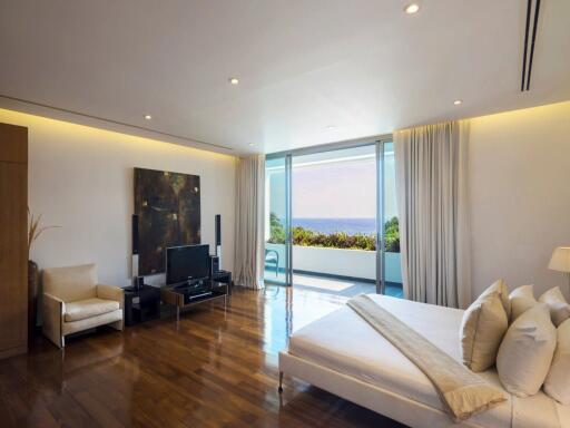 Luxurious 6 bedrooms villa in Kamala