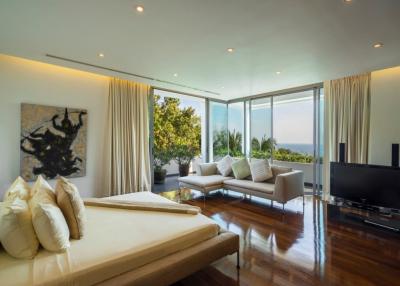 Luxurious 6 bedrooms villa in Kamala