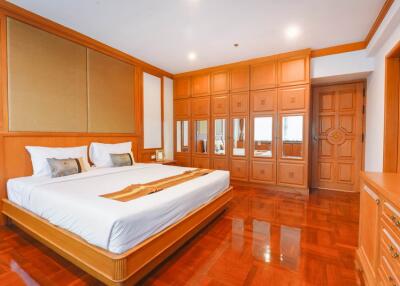 For Rent Bangkok Apartment  Sukhumvit 39 BTS Phrom Phong Watthana