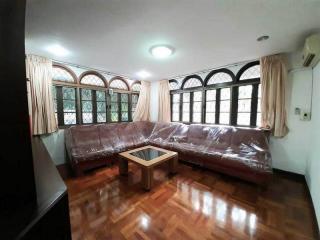 For Rent Bangkok Single House Sukhumvit BTS Phrom Phong Watthana