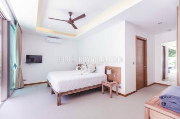 RAW5638: Three and Two Bedroom Modern villas - Rawai / Yanui beach