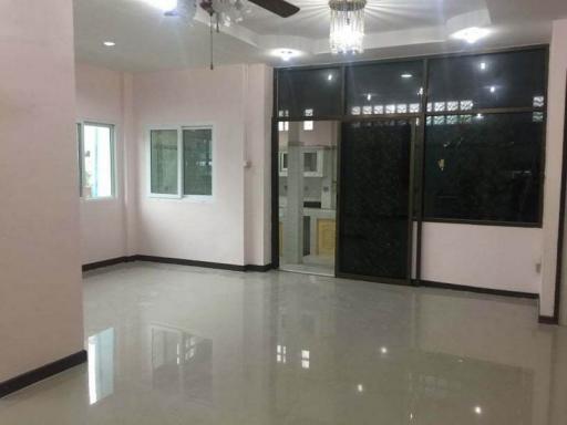 For Rent Bangkok Single House Ratchadaphisek Chatuchak