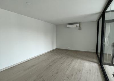 For Rent Samut Prakan Home Office Cascade Bangna Bang Na-Trat BTS Bang Na Bang Phli