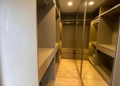 For Rent Bangkok Condo Silom suite Sathorn 12 BTS Chong Nonsi Bang Rak