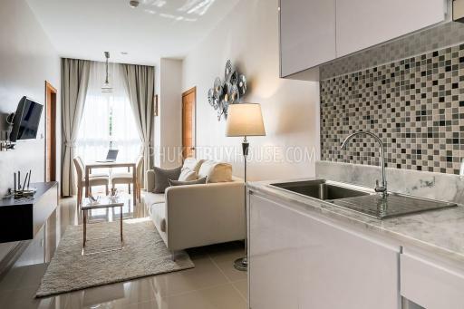 KAR5596: Two Bedroom Apartment For Sale in Brand New Luxurious Condominium in Karon beach