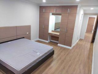 For Rent Bangkok Condo Baan Suanpetch Sukhumvit 39 BTS Phrom Phong Watthana