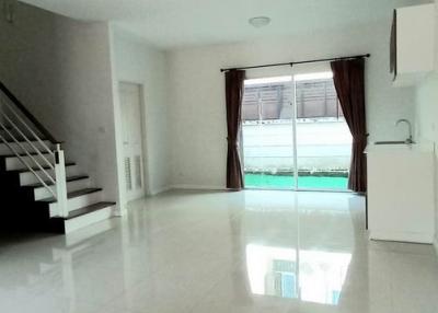 For Sale Pathum Thani Town House Habitown-Fold Tiwanon Mueang Pathum Thani