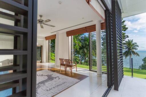 Impressive 4 bedrooms villa with beach front in Pa Khlok Thalang Phuket