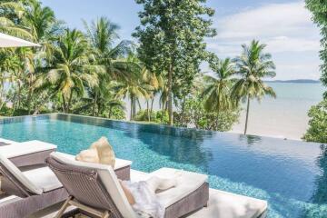 Impressive 4 bedrooms villa with beach front in Pa Khlok Thalang Phuket