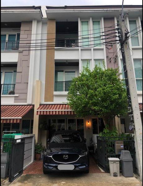 For Sale Bangkok Town House Lat Phrao Wang Thonglang