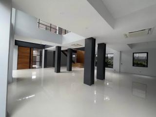 For Rent Bangkok Single House Sukhumvit BTS Phrakanong Watthana