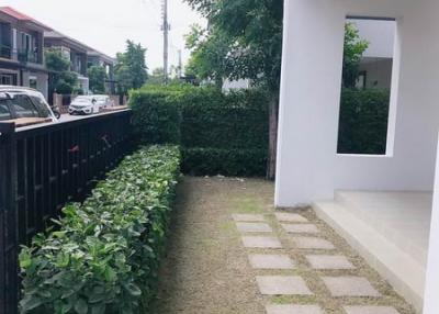 For Sale Bangkok Single House Srinakarin Suan Luang