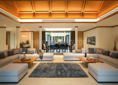 BAN5549: 5-bedroom Villas with Stunning Views of the lake in Laguna Beach