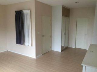 For Sale Bangkok Town House Bangkok - Chonburi New Line Suan Luang