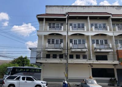 For Sale Pathum Thani Shophouse Lam Luk Ka