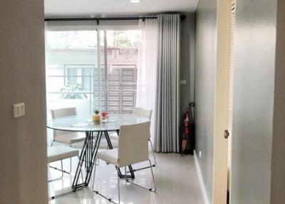 For Rent Bangkok Condo Serene Place (Thanapat 24) Sukhumvit 24 BTS Phrom Phong Khlong Toei