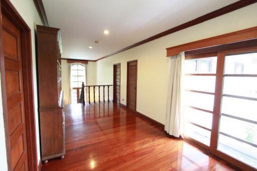 For Rent Samut Prakan Single House Lake Side Villa 2 Village Bang Na-Trat Bang Phli