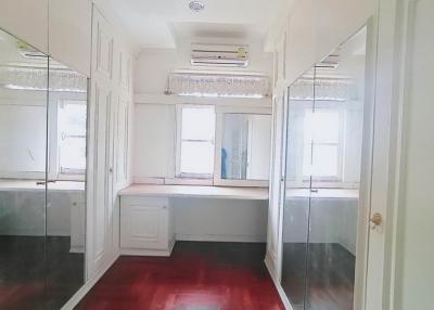 For Sale Bangkok Single House Baan Lat Phrao Pradit Manutham Bang Kapi