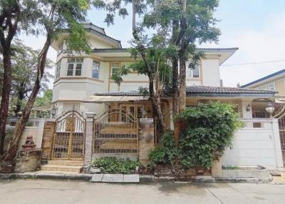 For Sale Bangkok Single House Baan Lat Phrao Pradit Manutham Bang Kapi