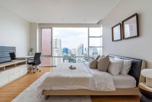 For Rent Bangkok Condo Fullerton Sukhumvit 59 BTS Ekkamai Watthana