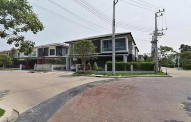 For Sale Samut Prakan Single House Centro Bangna KM.7 Kanchanaphisek Bang Phli