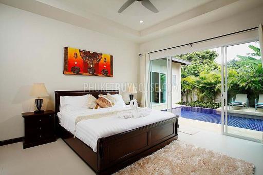 NAI5468: 5 Bedroom Villa in Luxury Development in Nai Harn