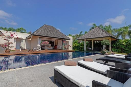 Splendid 4 bedrooms villa in Sri Sunthon Thalang Phuket