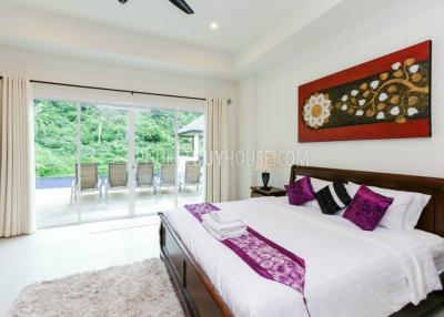 NAI5451: Amazing New Villa with 7 Bedrooms in Nai Harn