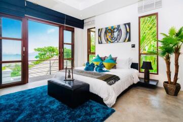 Luxury 4 bedrooms villa - Beachfront - in Ao Po