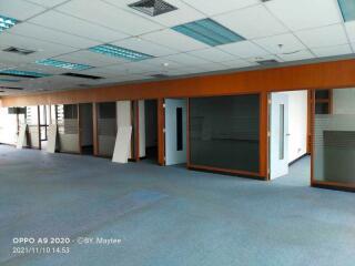 For Rent Bangkok Office Ratchadaphisek BTS Asok MRT Sukhumvit Khlong Toei