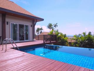 Sublime 4 bedrooms villa - Sea View - in Cape Panwa
