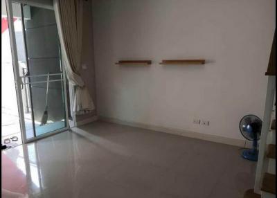 For Rent Bangkok Town House Ratburana Rat Burana