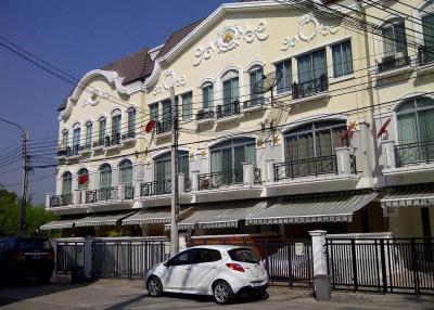 For Sale and Rent Bangkok Home Office Srinakarin Suan Luang