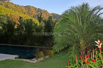 NAI5411: Luxury 3 Bedroom Villa near Nai Harn beach