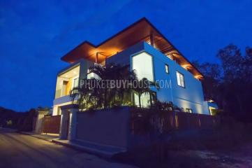 NAI5411: Luxury 3 Bedroom Villa near Nai Harn beach