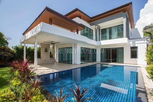 NAI5411: Luxury 3 Bedroom Villa near Nai Harn beach