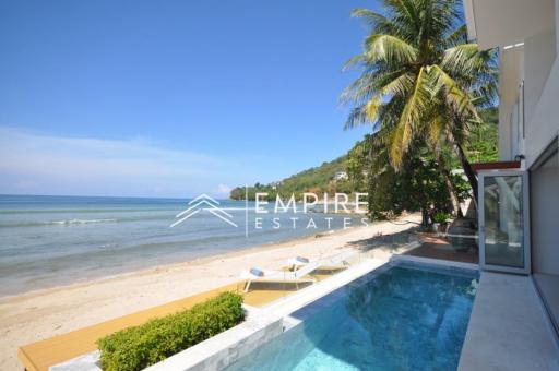 Beachfront 3 bedrooms villa in Kalim