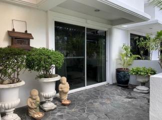 For Rent Bangkok Town House Sukhumvit BTS Asok MRT Sukhumvit Watthana