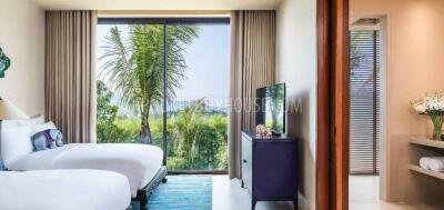 LAY5323: Spectacular Five-Bedroom Residence at Layan Beach