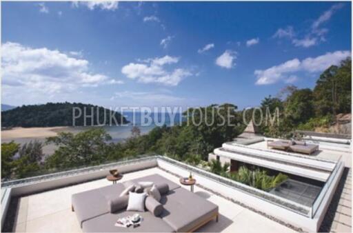 LAY5323: Spectacular Five-Bedroom Residence at Layan Beach