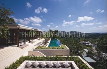 LAY5323: Spectacular Five-Bedroom Residence at Layan Beach