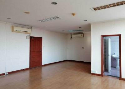 For Rent Bangkok Office Prasert-Manukitch Bueng Kum